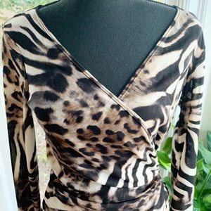 Cache Animal print blouse sz M